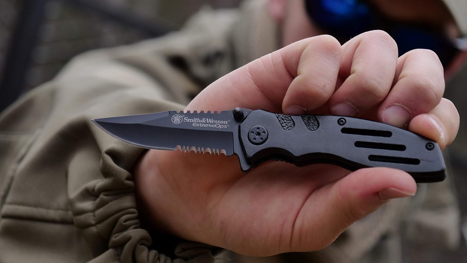 Smith & Wesson Accessories Extreme Ops SWA24S 7.1in S.S. Folding Knife with 3.1in Serrated Clip Point Blade and Aluminum Handle for Outdoor, Tactical, Survival and EDC - Image 2